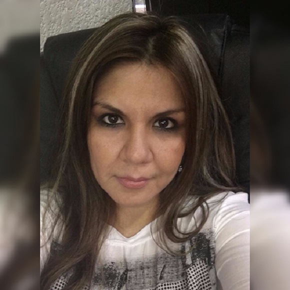 ERIKA, LA QUE ESCUCHA .