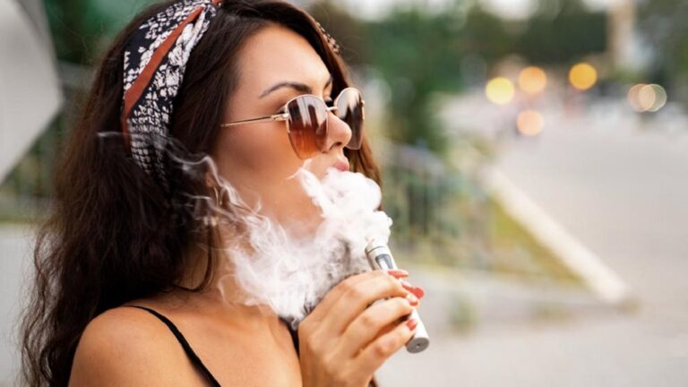 CRECE SIN CONTROL EN XALAPA, CONSUMO DE VAPES