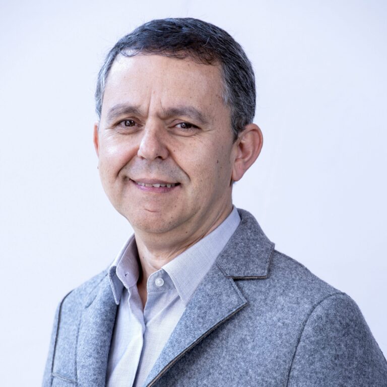 El asesor de Rocío .