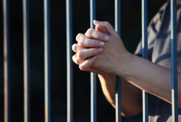 Denuncian tratos crueles e inhumanos contra mujeres privadas de su libertad en San Luis Potosí.