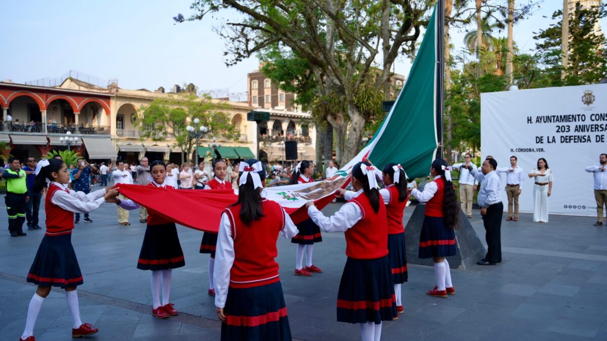 Conmemoran el 203 Aniversario de la Defensa de Córdoba