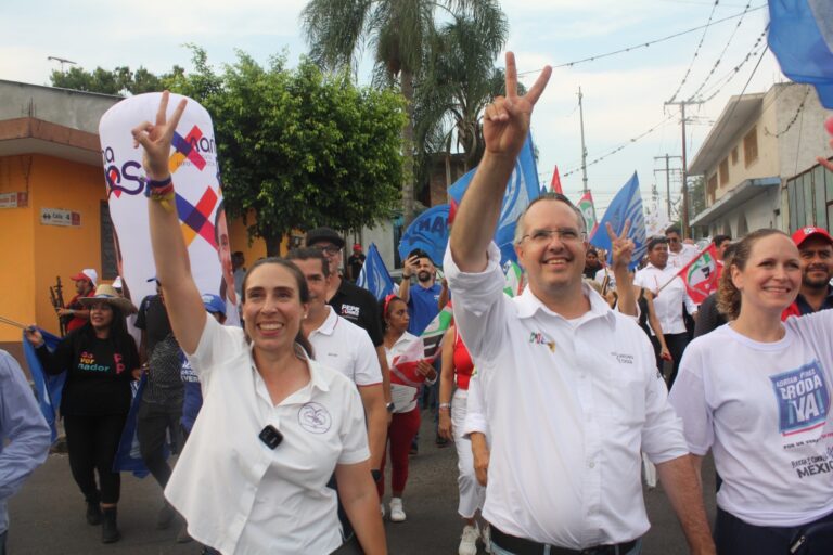 “¿QUÉ COMPROMISO PUEDE TENER UNA PERSONA, QUE NO ES DE ACÁ, QUE NO ES DEL DISTRITO?” “ÚNICAMENTE QUIEREN HACER TURISMO ELECTORAL, NO LO PERMITAMOS”, ADRIÁN PÉREZ CRODA