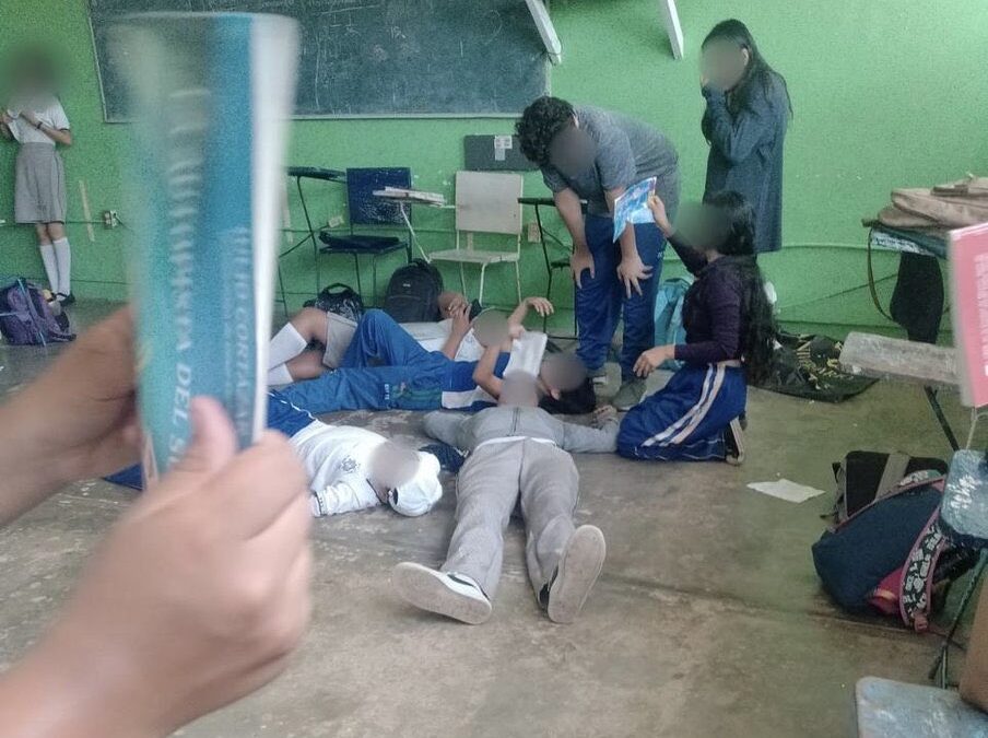 Separan del cargo a maestro que encerró a alumnos sin ventilación en #Coatzacoalcos  #Veracruz
