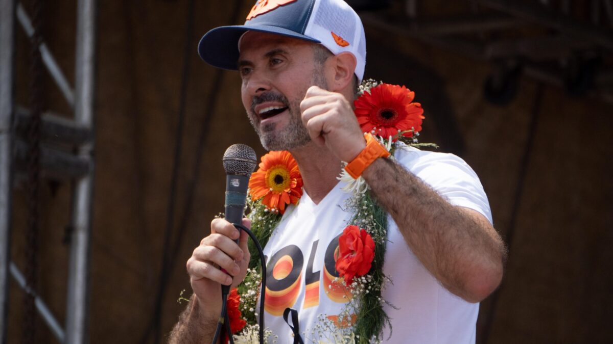 “Los veracruzanos votarán por las propuestas, no por la guerra de lodo”: Polo Deschamps