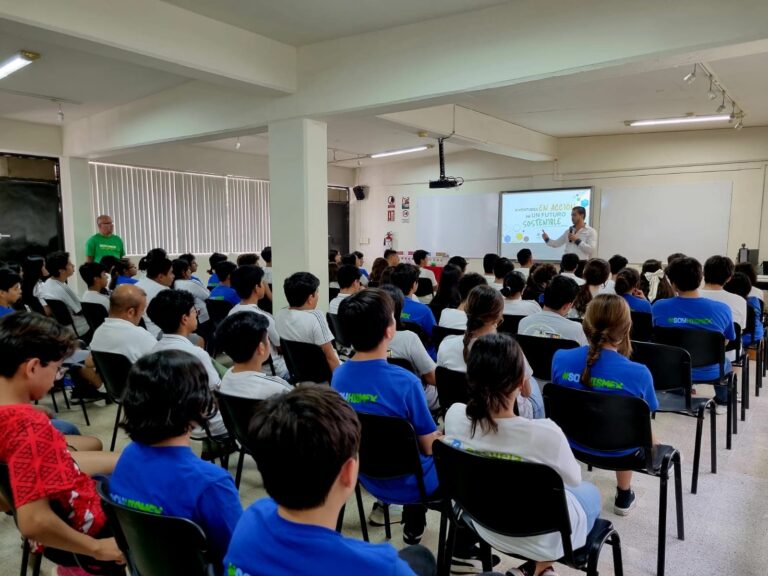 *Encausan a jóvenes para que contribuyan con un desarrollo sostenible