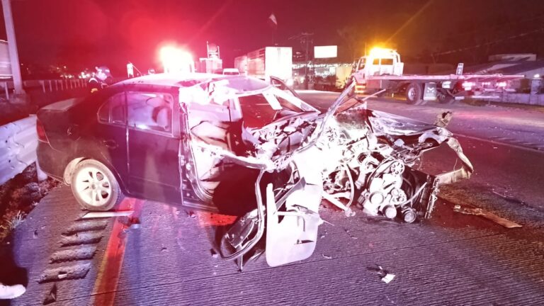 Fuerte accidente en Los Cafetos deja 2 lesionados