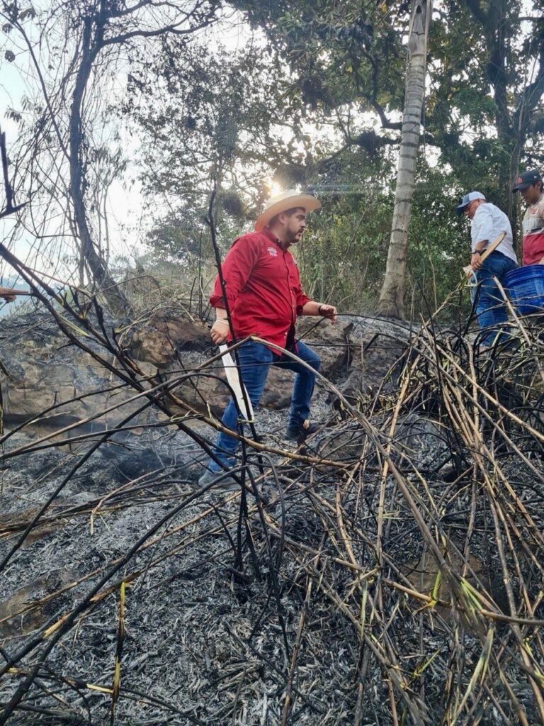 Zenyazen Escobar exhorta a investigación sobre incendio en Cuatlapan