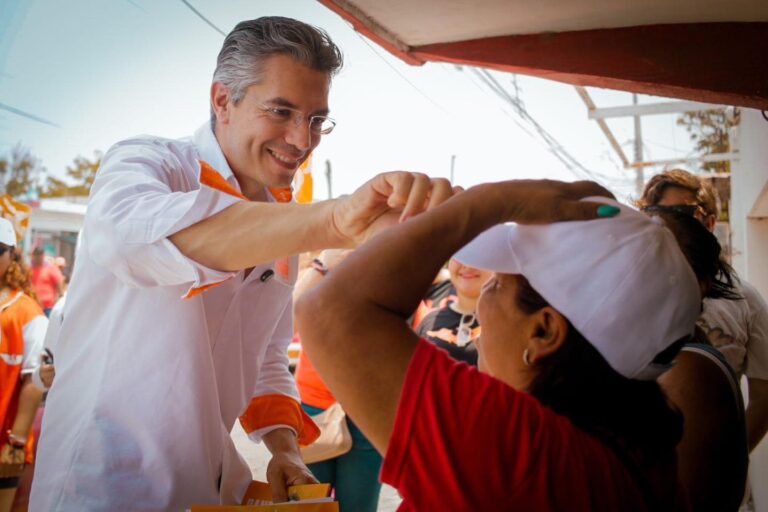 Pide Dante Delgado a veracruzanos respaldar el proyecto de Movimiento Ciudadano