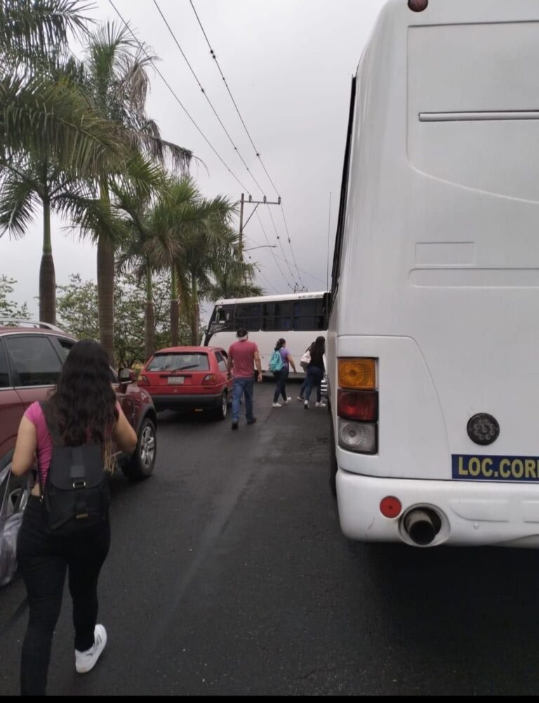 Gobierno del Estado intenta sabotear encuentro de Pepe Yunes con cañeros veracruzanos