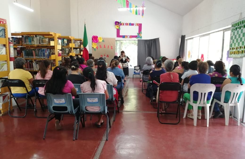Festejan a mamás con actividades en bibliotecas