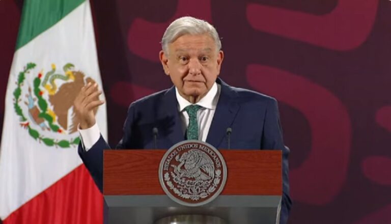 Presidente mexicano acusa a sacerdotes de injerencia electoral .