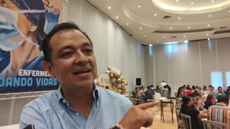 Américo Zúñiga no descarta fabricación de pruebas en su contra para inhabilitarlo.