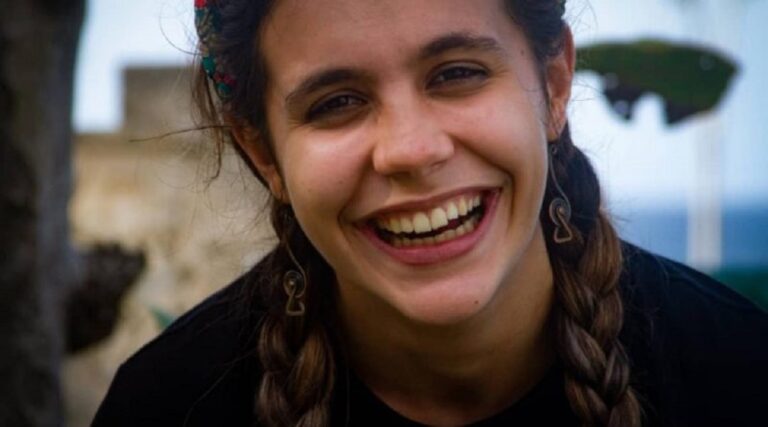 “Podemos hacer mucho desde el periodismo para desmontar el machismo”: joven reportera cubana