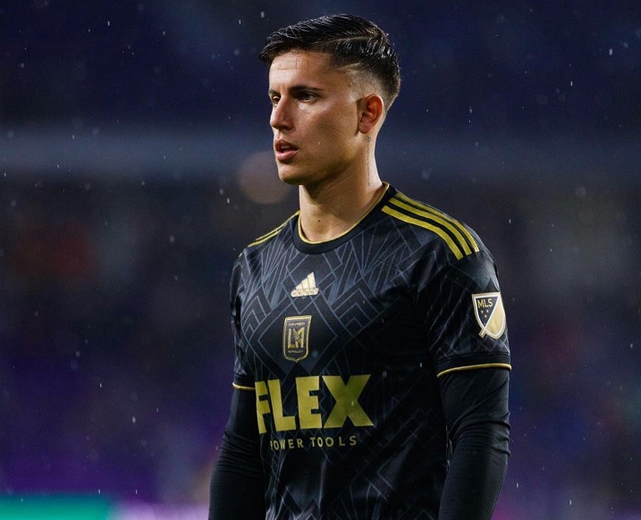 Denuncian a jugador del América, por presunta violación agravada.