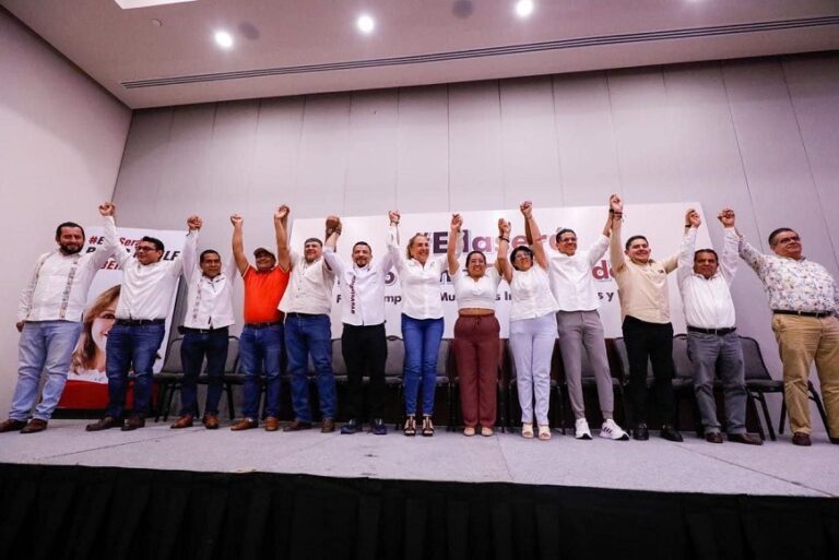 Gómez Cazarín suma más presidentes municipales del PRI y PAN a la 4T .