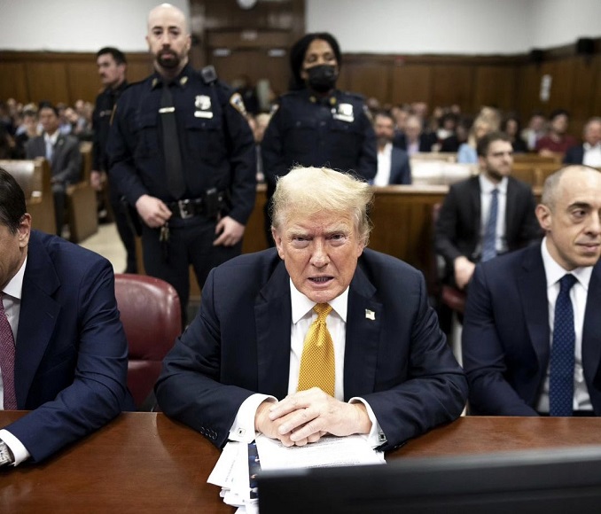 Donald Trump culpable de delitos para ocultar su pago a estrella porno.