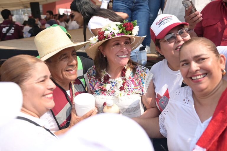 LOS MAESTROS CONTARÁN CON SU GOBERNADORA: ROCÍO NAHLE.