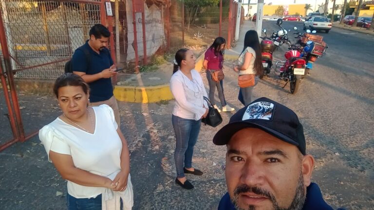 Otra semana con la SEV tomada por incumplimiento a docentes.