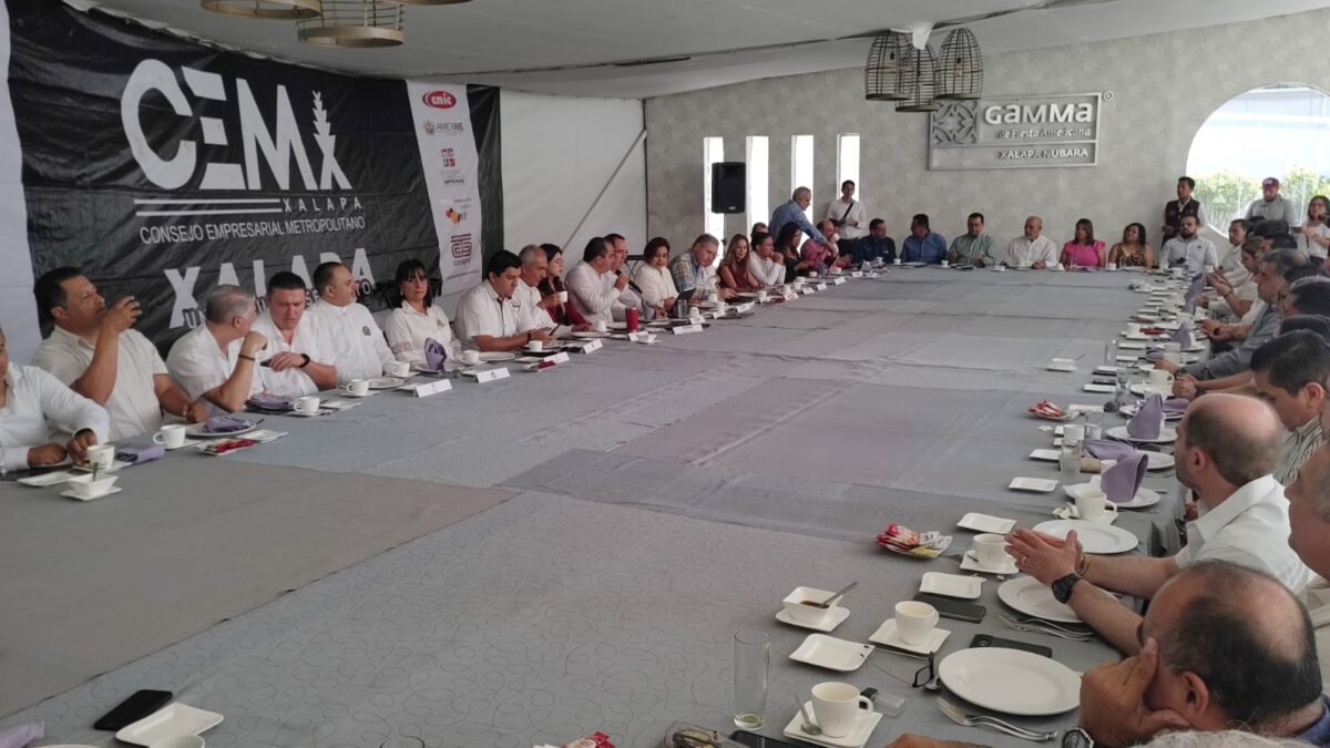 Rocío Nahle no se presenta a reunión con empresarios en Xalapa.
