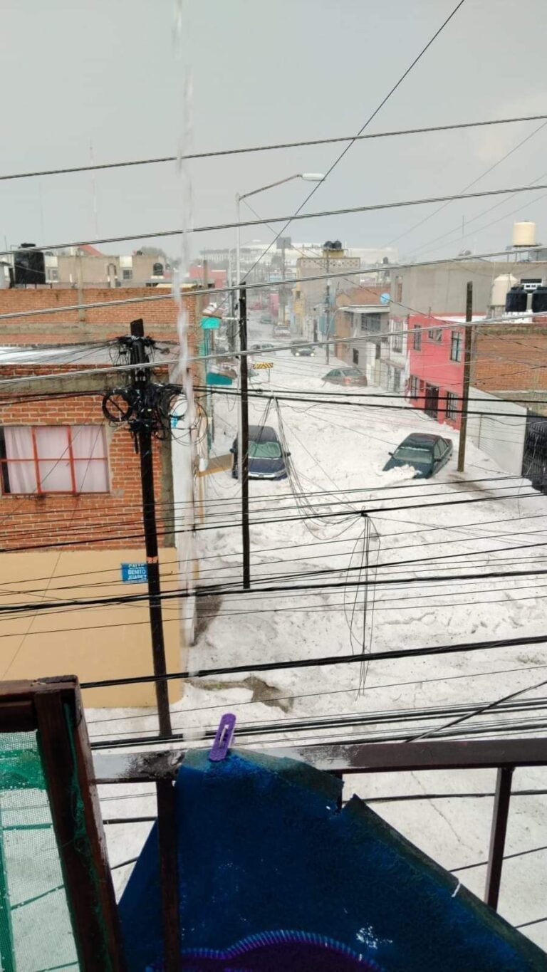 Reportan Granizada atípica en la Ciudad de Puebla.