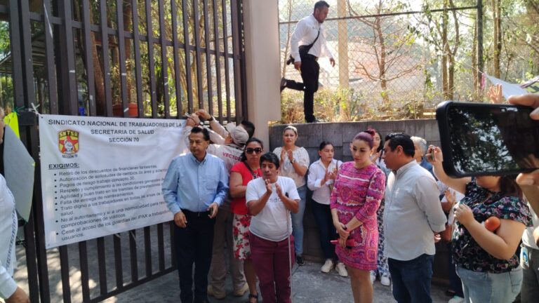 Tras seis días de toma de SESVER sindicalistas liberan instalaciones.