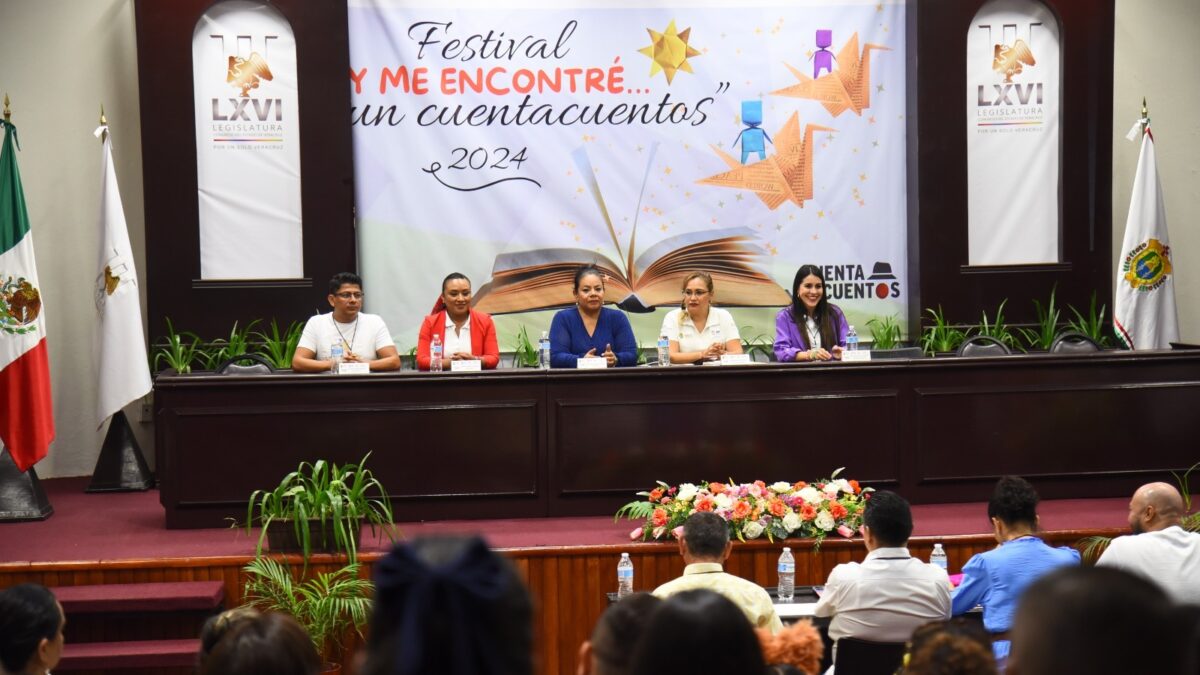 Atestigua Diputada fase del festival de cuentacuentos.