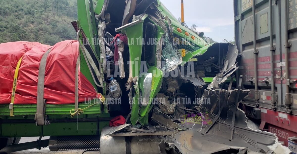 CHOCAN UNIDADES EN LA ORIZABA – PUEBLA