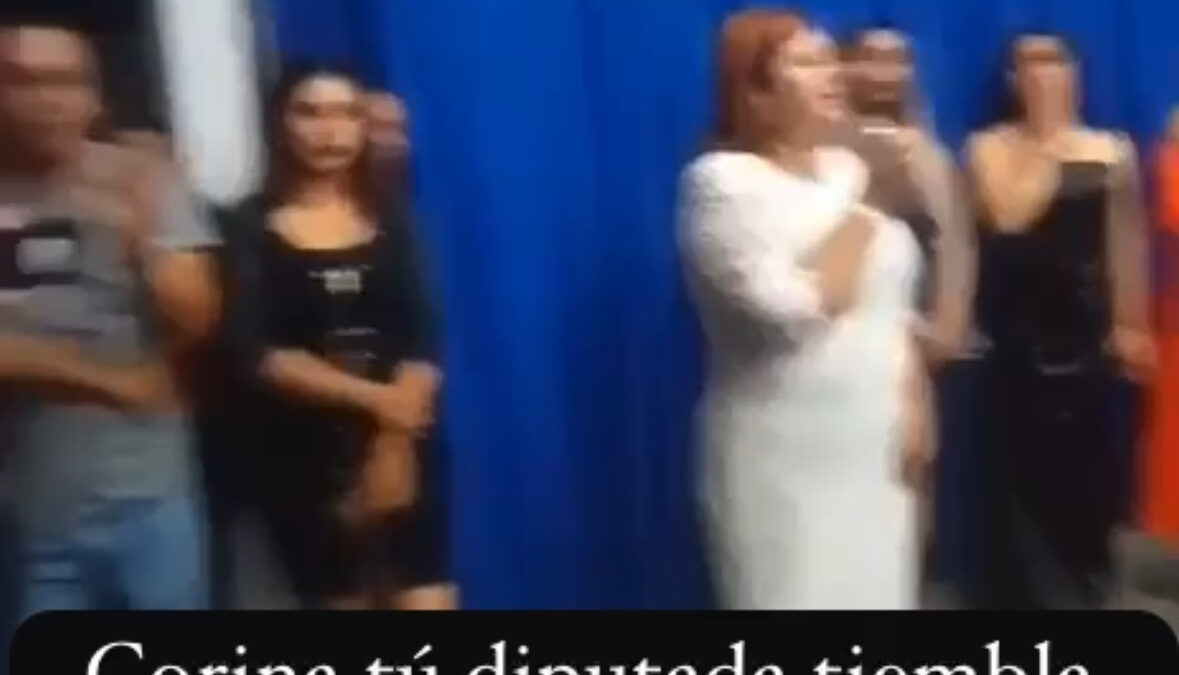 CANDIDATA CORINA EVADE PREGUNTAS EN DEBATE