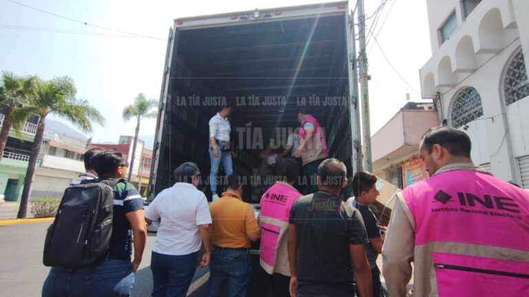 Llegan boletas de elección federal a INE