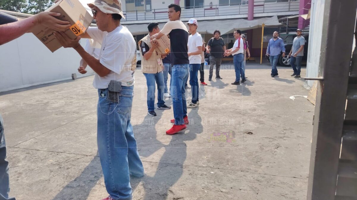 Llega material custodiado a INE Córdoba