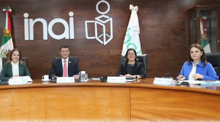 El Pleno del INAI y Buen Gobierno acuerdan una transferencia de funciones ordenada y apegada a derecho