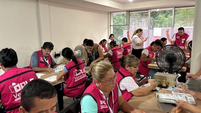 Entregan documentación electoral a los 30 Consejos Distritales del OPLE Veracruz
