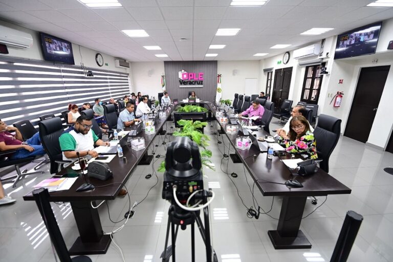 Consejo General del OPLE Veracruz aprueba medidas extraordinarias para dotar de certeza la elección en los distritos de 01 Pánuco y 11 Xalapa II