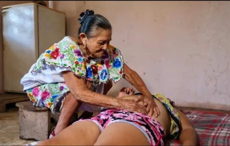 Invertir en parteras, salvaría a 4.5 millones mujeres y bebés para el 2025: UNFPA