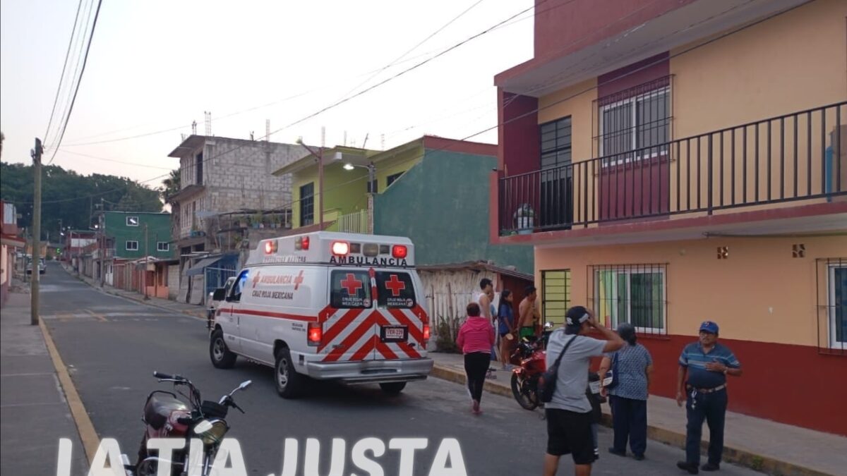 HALLAN MU3RTA A QUINCEAÑERA EN SU CUARTO.
