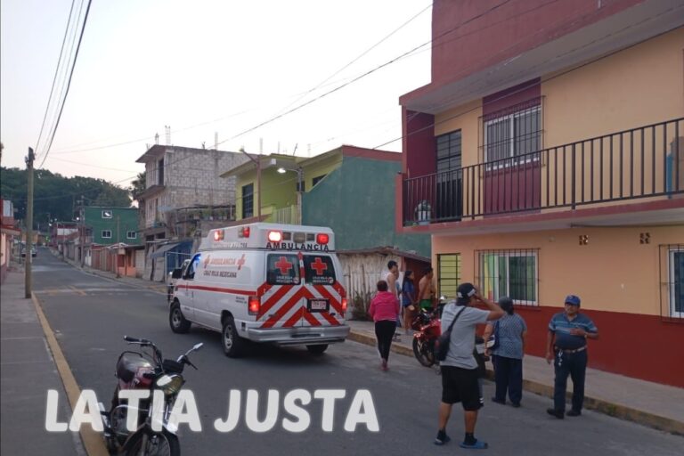 HALLAN MU3RTA A QUINCEAÑERA EN SU CUARTO.