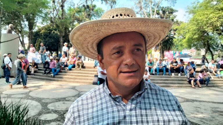 Reprochan que nuevo gerente de la CFE #Veracruz suspenda mesas de trabajo para mejorar tarifas de energía