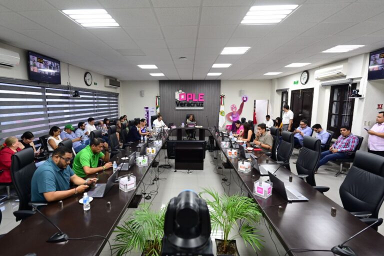 Consejo General del OPLE Veracruz aprueba muestras de casillas para verificar medidas de seguridad de documentación electoral.