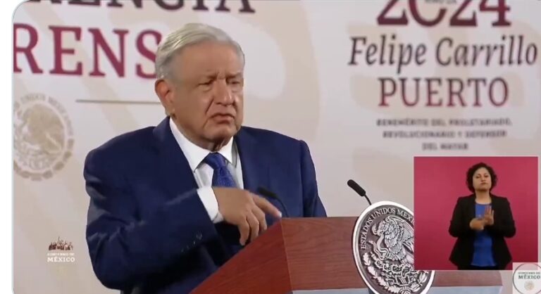 AMLO se lanza contra la prensa y acusa a capitalinos de ser aspiracionistas fifís