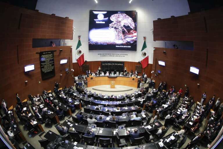 Congreso aprobó seis de cada 10 iniciativas de AMLO, señala estudio del IBD .