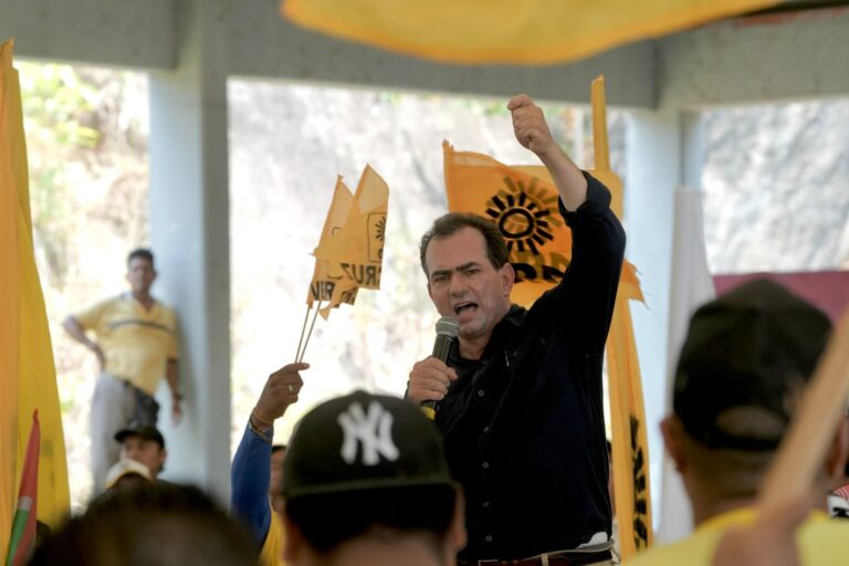 El gobierno le mintió al sur de Veracruz: Pepe Yunes.