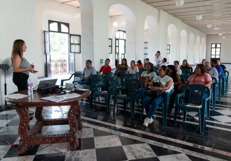 Capacitan a Agentes municipales en la prevención de violencia contra las mujeres
