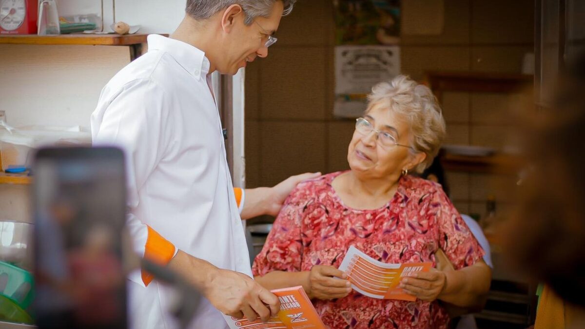 Candidato que pregunta y escucha a la gente no se equivoca: Dante Delgado