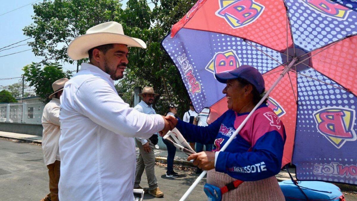 Zenyazen Escobar destaca campaña de propuestas y cercanía con la gente