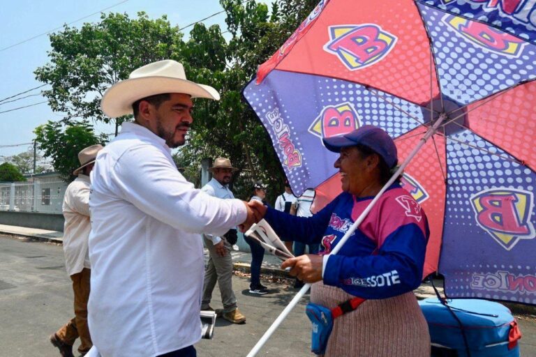 Zenyazen Escobar destaca campaña de propuestas y cercanía con la gente