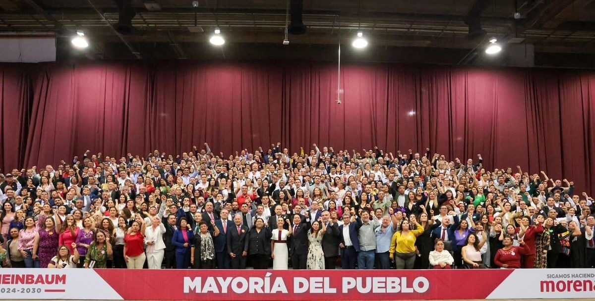 CLAUDIA TELLO ACUDE A ENCUENTRO CON PRESIDENTA ELECTA