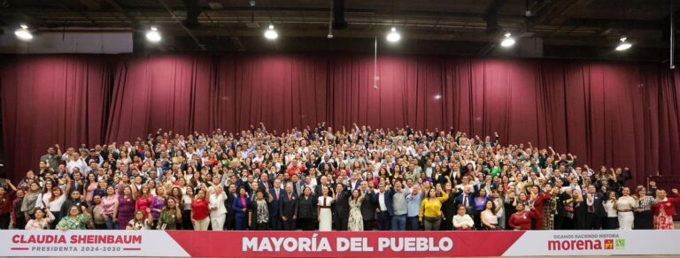 CLAUDIA TELLO ACUDE A ENCUENTRO CON PRESIDENTA ELECTA