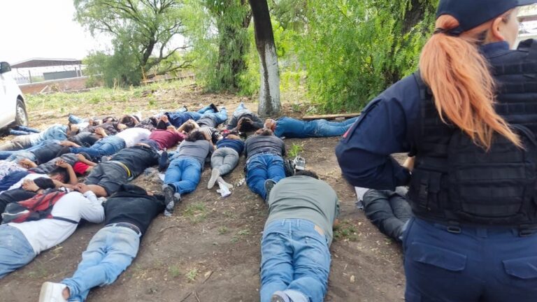 Policía del Estado de México captura al menos 35 delincuentes electorales en grupo de choque en Cuautitlán.