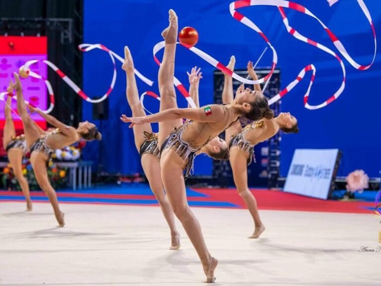 Mexicanas campeonas del Panamericano de Gimnasia Rítmica en Guatemala.