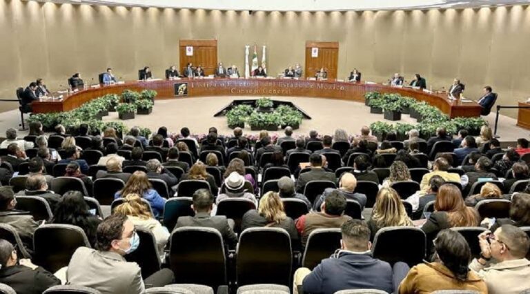 El IEEM atrae cómputo de elección de Izcalli a su sede central.
